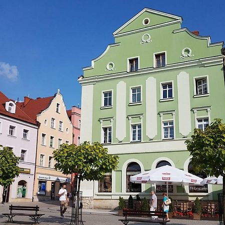 Apartament W Rynku For You Boleslawiec  Kültér fotó