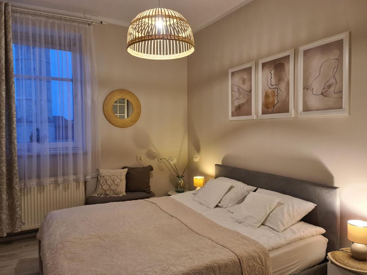 Apartament W Rynku For You Boleslawiec  Kültér fotó
