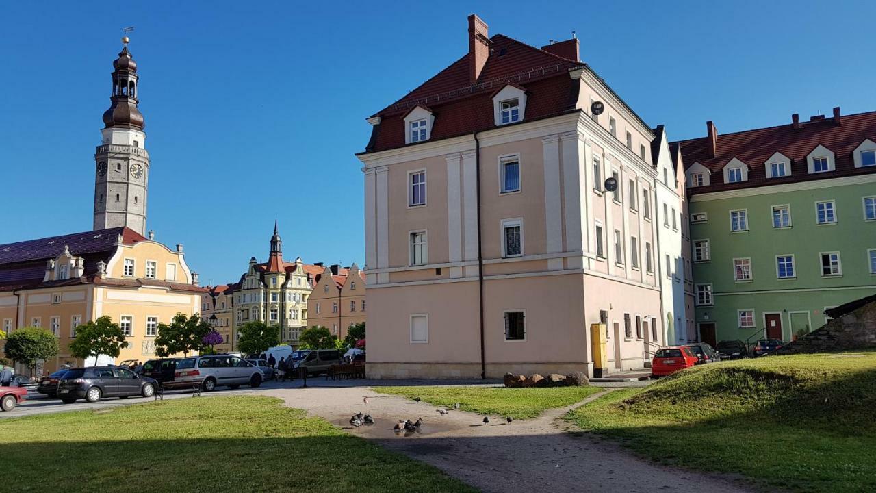 Apartament W Rynku For You Boleslawiec  Kültér fotó